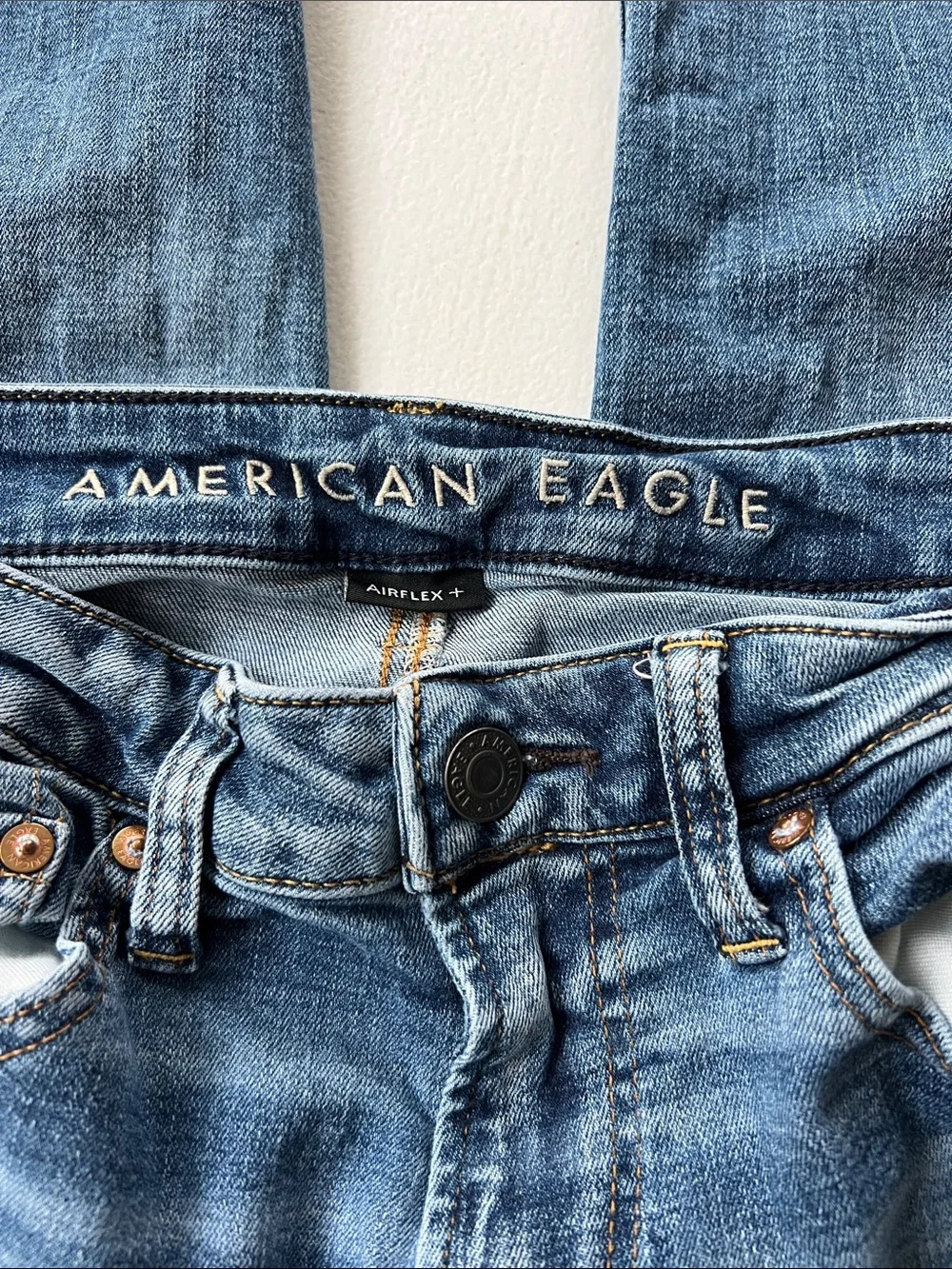 American Eagle Outfitters Slim Straight Blue Jeans
